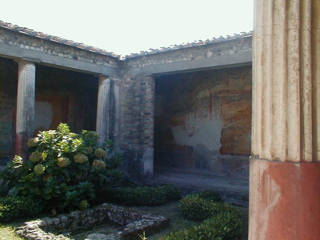 VI.9.6 Pompeii. Room 6, looking across to south-west corner of peristyle.
