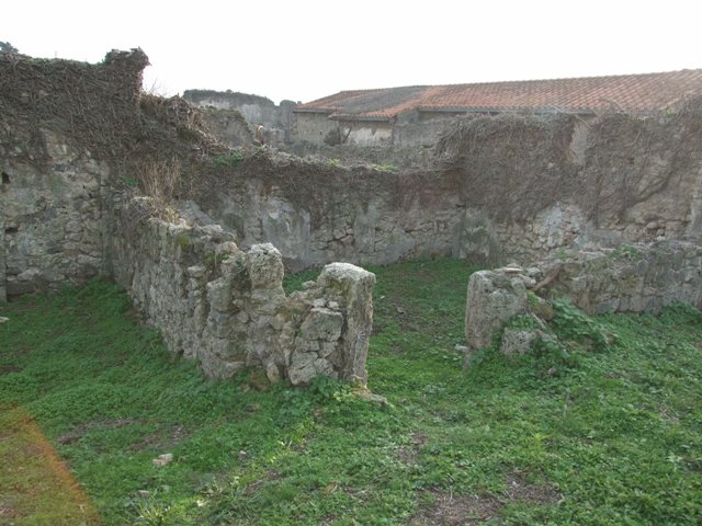 VI.11.3 North wall. December 2007.