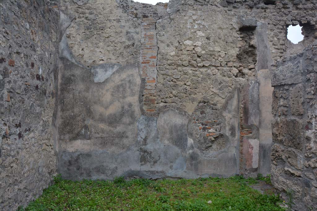 VI.11.9 Pompeii. October 2017. Room 5, looking towards west wall and doorway to room 4, in north wall, on right.
Foto Annette Haug, ERC Grant 681269 DCOR
