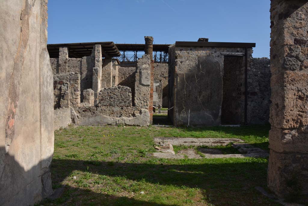 VI.11.9 Pompeii. October 2017. Room 7, looking east across atrium 3 from west ala 7.
Foto Annette Haug, ERC Grant 681269 DCOR

