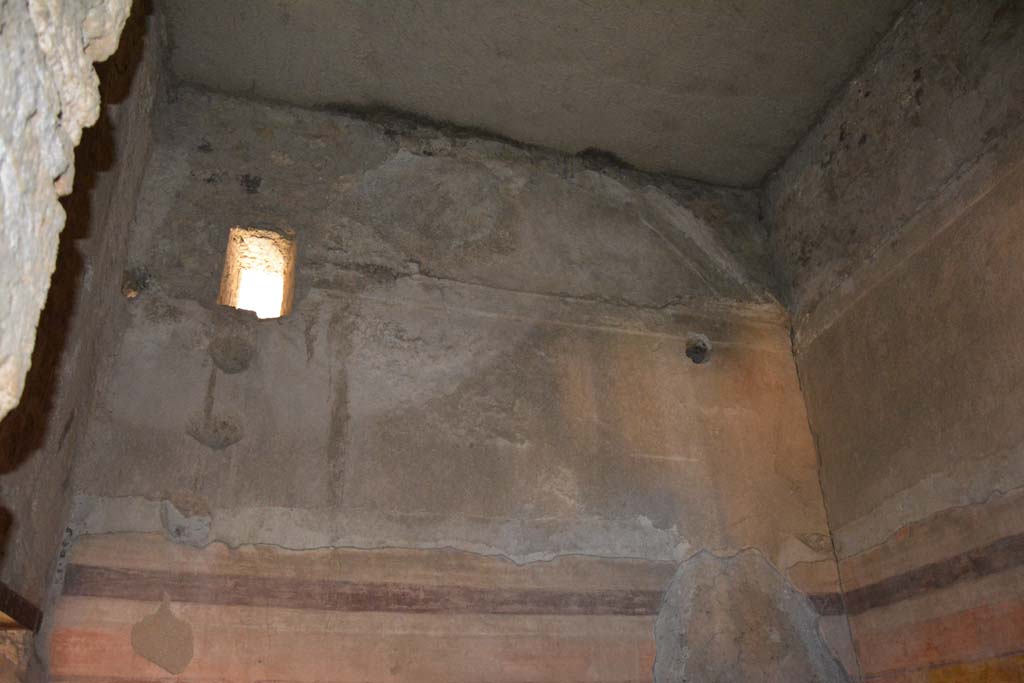VI.11.10 Pompeii. December 2017. Room 44, upper south wall.
Foto Annette Haug, ERC Grant 681269 DCOR
