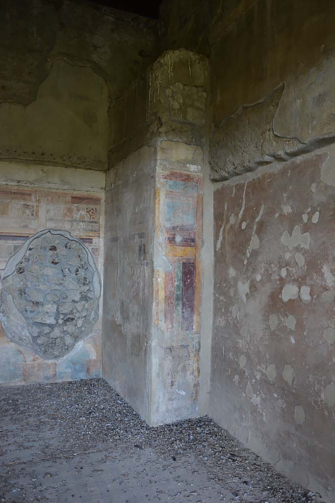 VI.11.10 Pompeii. October 2017. Room 46, looking north-east towards bed alcove and east wall.
Foto Annette Haug, ERC Grant 681269 DÉCOR
