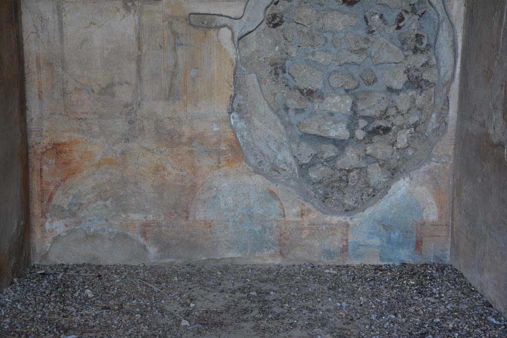 VI.11.10 Pompeii. October 2017. Room 46, detail of lower north wall in alcove.
Foto Annette Haug, ERC Grant 681269 DÉCOR

