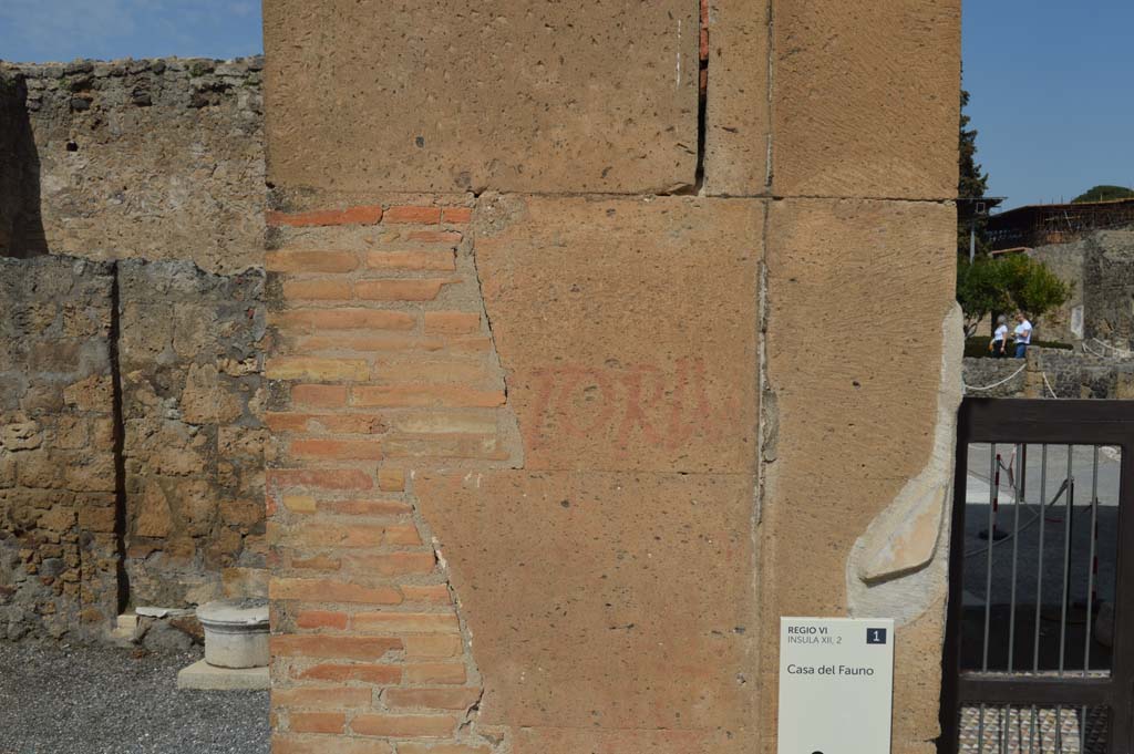 VI.12.2 Pompeii. June 2012. Entrance threshold or sill, with HAVE (Welcome) written in the pavement. Photo courtesy of Michael Binns.
