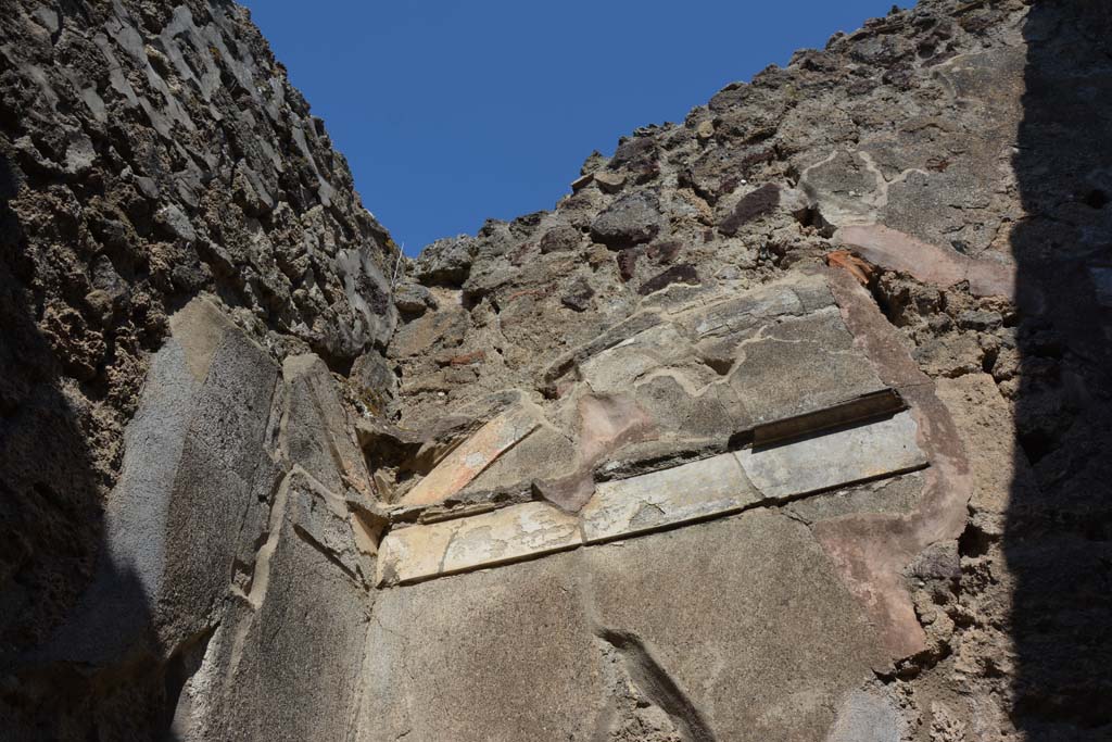 VI.14.40 Pompeii. September 2019. Upper north-west corner and north wall.
Foto Annette Haug, ERC Grant 681269 DÉCOR

