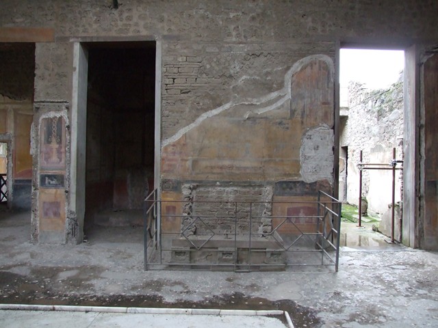 VI.15.1 Pompeii. December 2006. Doorway on right leading from north side of atrium to kitchen areas.
