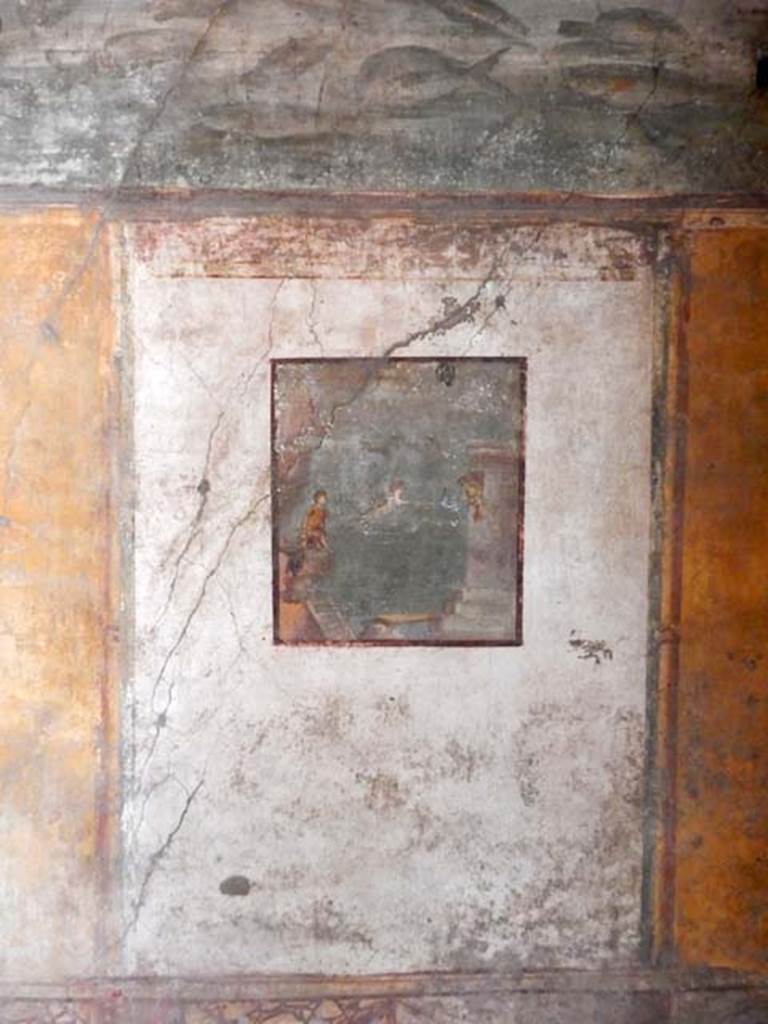 VI.15.1 Pompeii. May 2017.  Central panel on south wall of bedroom on left of main entrance, with painting of Leander swimming towards his beloved Hero in her tower.
Photo courtesy of Buzz Ferebee.
