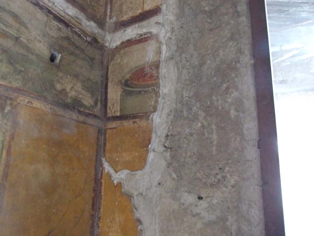 VI.15.1 Pompeii. December 2006. South-west corner with detail of painting.