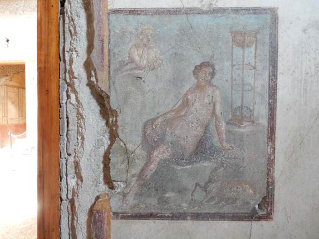 VI.15.1 Pompeii. May 2017. Painting on north wall of oecus on south side of atrium.
Photo courtesy of Buzz Ferebee.
