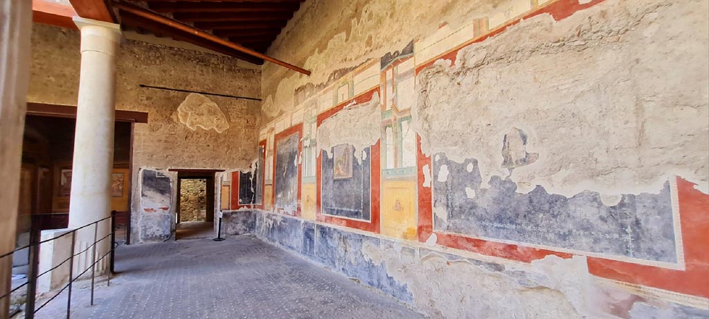 VI.15.1 Pompeii. April 2023. Looking east along south portico. Photo courtesy of Giuseppe Ciaramella.
