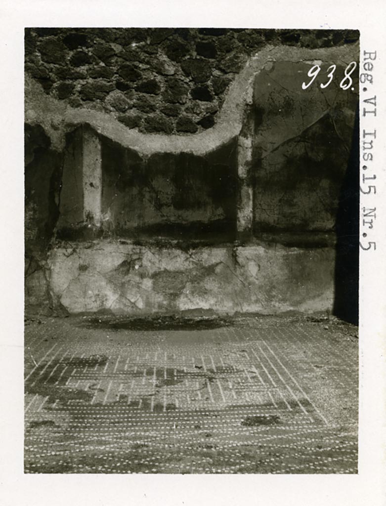 VI.15.5 Pompeii. Pre-1937-39. Room 25, flooring in ala.
Photo courtesy of American Academy in Rome, Photographic Archive. Warsher collection no. 938.
