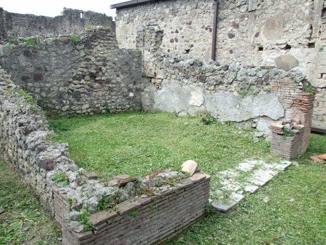 VI.15.6 Pompeii. March 2009. Room 7, stairs to upper floor near west wall of yard.