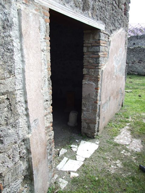 VI.15.6 Pompeii. March 2009. Room 11. Storeroom. South wall.