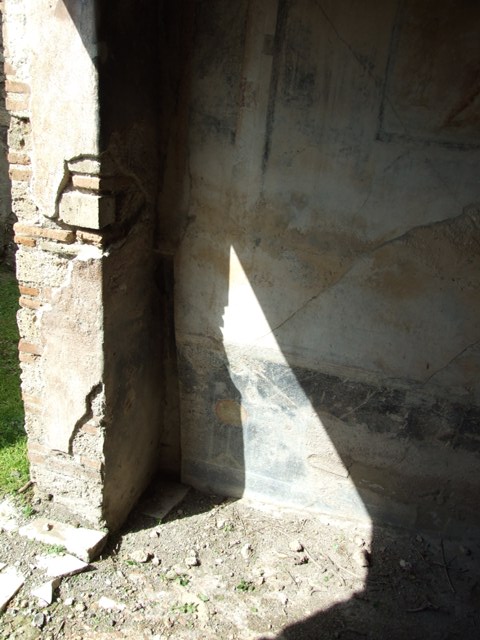 VI.15.6 Pompeii. March 2009. Room 13. Kitchen or small courtyard. Looking south east