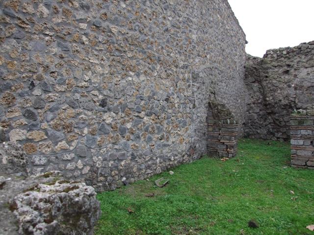 VI.16.18 Pompeii. March 2009. Room in north west corner. North wall.