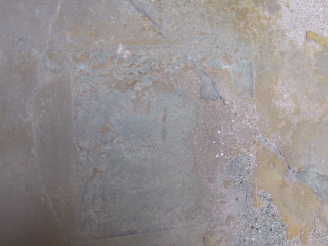 VI.16.27 Pompeii. March 2009. Room 21, storeroom on west side of staircase to upper floor.