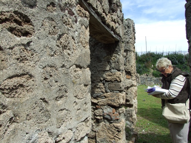 VI.16.27 Pompeii.  March 2009.  Corridor leading south towards Rooms 4, 5 and 6