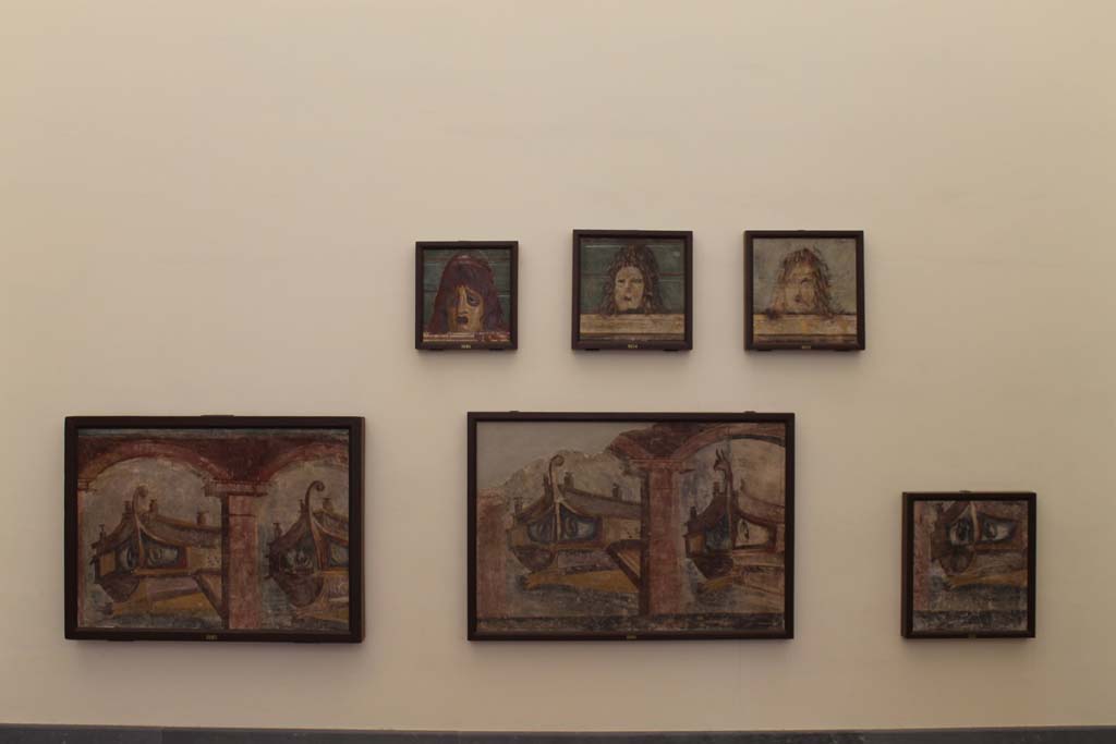 VI.17.9-10 Pompeii. July 2017. Group of paintings in the Naples Archaeological Museum.
Foto Annette Haug, ERC Grant 681269 DÉCOR.
