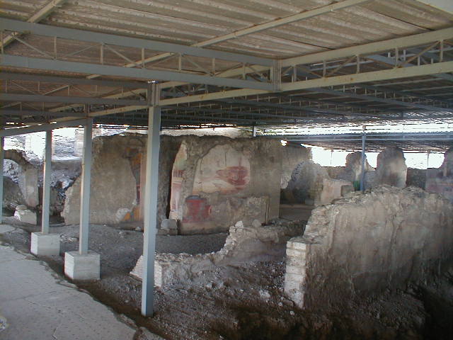 VI.17.41 Pompeii. May 2006. Rooms on north side of atrium.