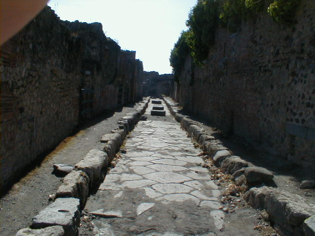 Pompeii. December 2005. Water tower at VII.2.1