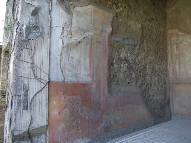 VII.2.16 Pompeii. March 2009. Room 17, floor mosaic in exedra.