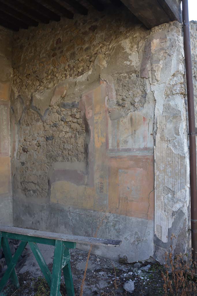 VII.2.16 Pompeii. October 2019. Exedra 17, looking towards west wall.
Foto Annette Haug, ERC Grant 681269 DÉCOR.
