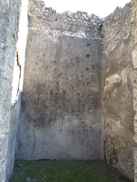 VII.2.20 Pompeii. December 2007. Doorways to room 4 and room 5.