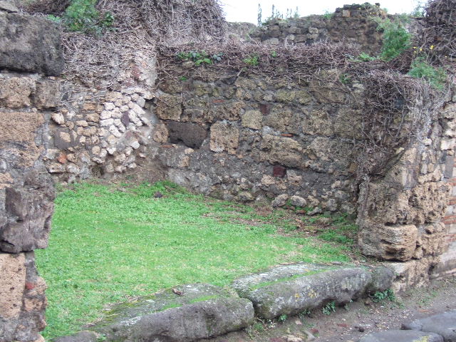 VII.2.36 Pompeii. May 2010. North-west corner.