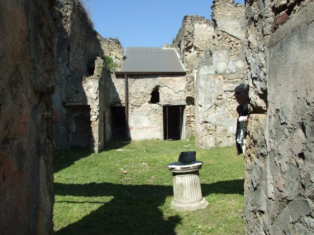 VII.3.29 Pompeii. March 2009. Room 1, looking north across atrium.  