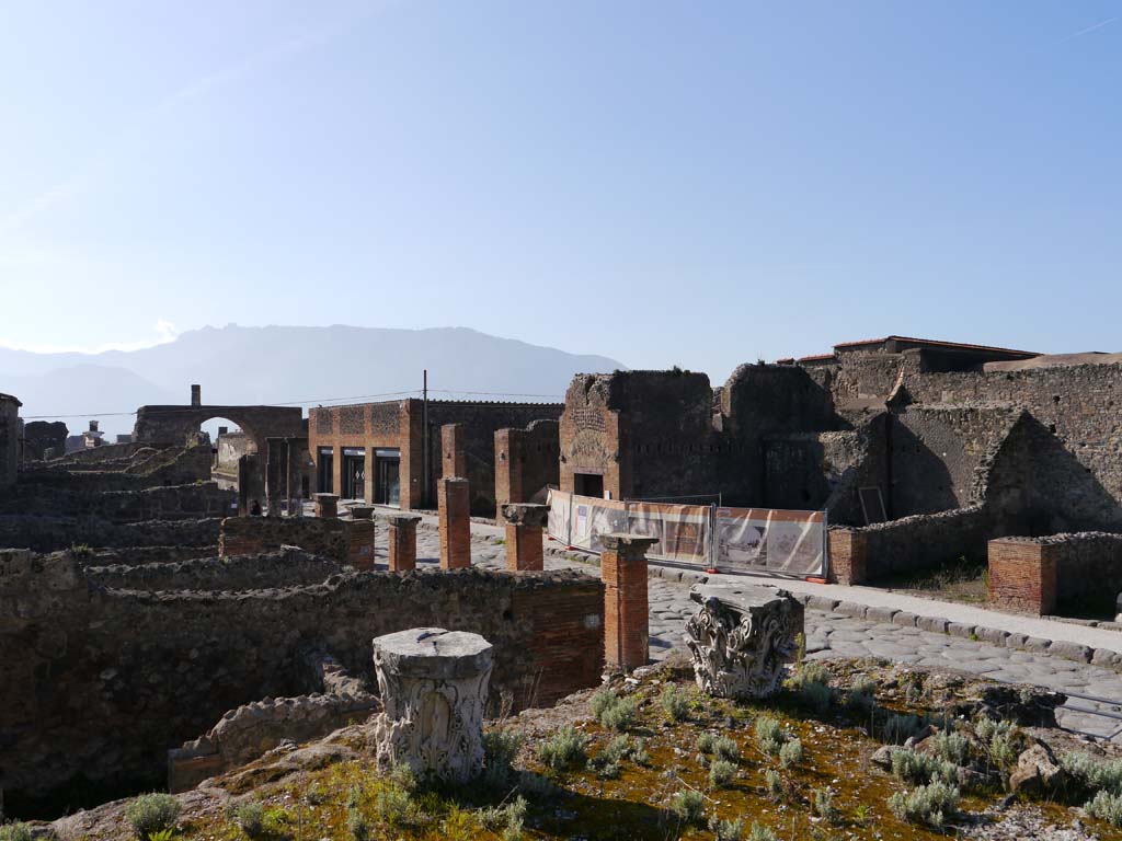 VII.4.1, Pompeii. March 2019. Looking south from upper podium, towards Via del Foro. 
Foto Anne Kleineberg, ERC Grant 681269 DÉCOR.
