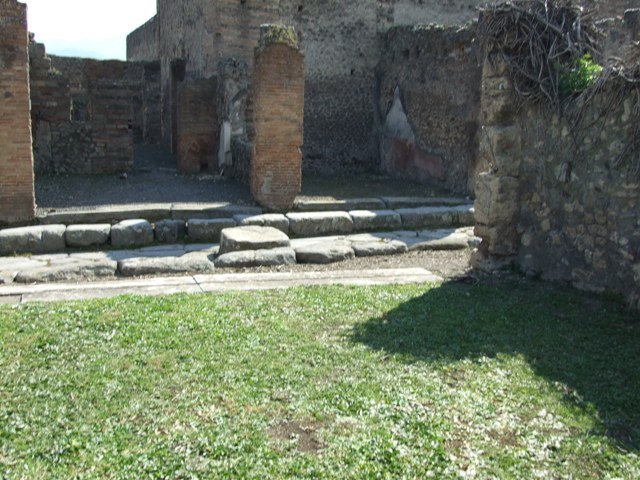 VII.4.29 Pompeii. December 2005. Looking north.