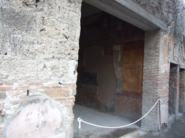 VII.4.48 Pompeii. December 2007. Room 19. Looking east.