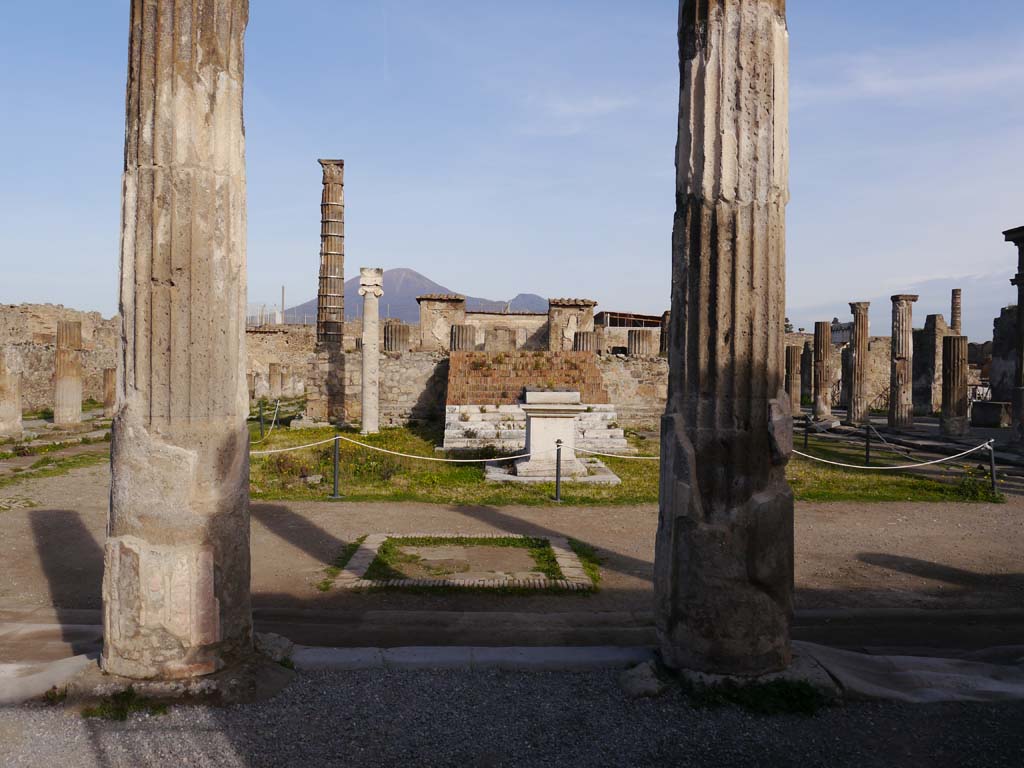 VII.7.32 Pompeii. July 2021. Looking north from entrance doorway.
Foto Annette Haug, ERC Grant 681269 DÉCOR.
