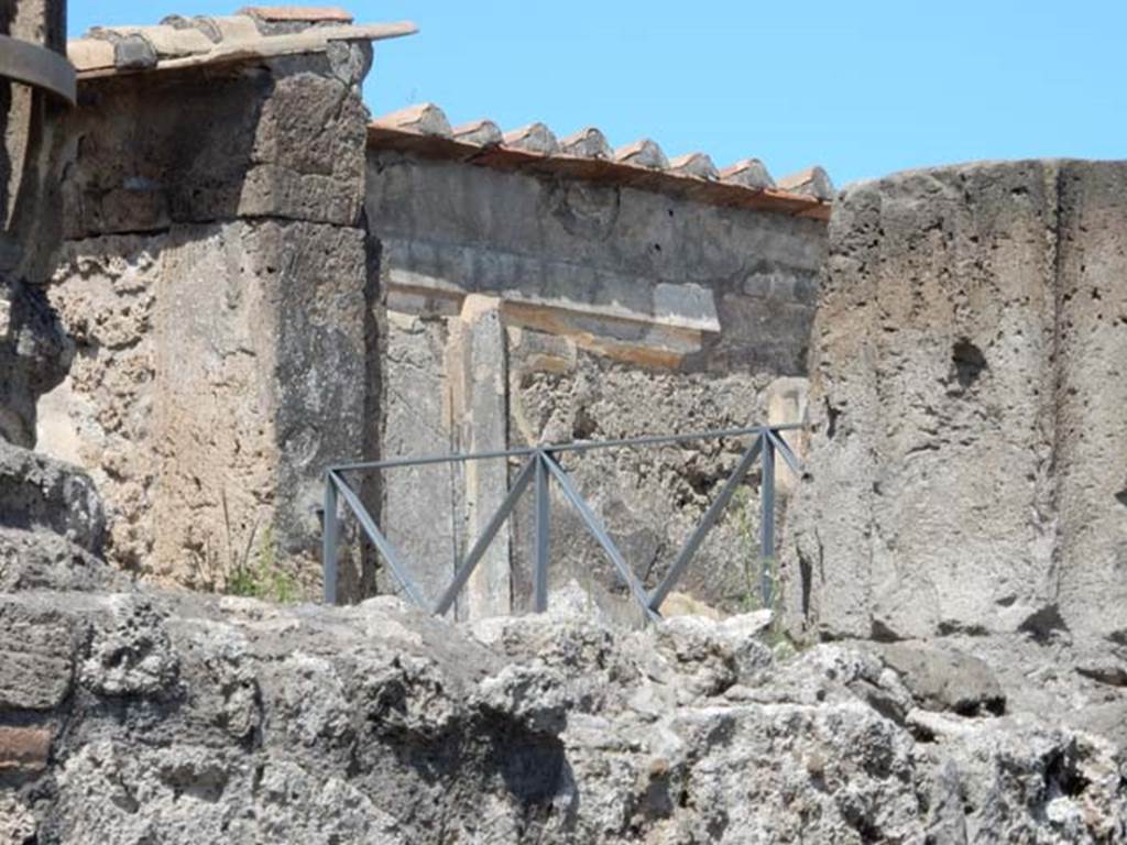 VII.7.32 Pompeii. May 2018. Looking towards west wall of cella, from east side. Photo courtesy of Buzz Ferebee.