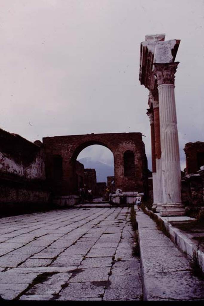 VII.8 Pompeii Forum. Pompeii. 1964. Looking north on east side.    Photo by Stanley A. Jashemski.
Source: The Wilhelmina and Stanley A. Jashemski archive in the University of Maryland Library, Special Collections (See collection page) and made available under the Creative Commons Attribution-Non Commercial License v.4. See Licence and use details. J64f1000

