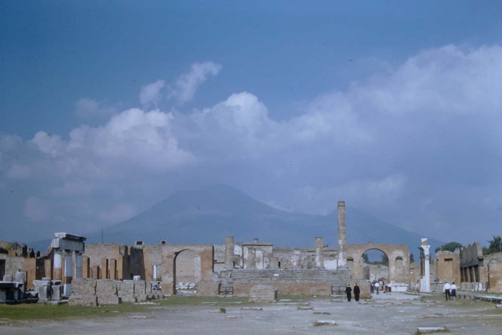 VII.8.00 Pompeii, November 1961. Looking north across Forum. Photo courtesy of Rick Bauer.
