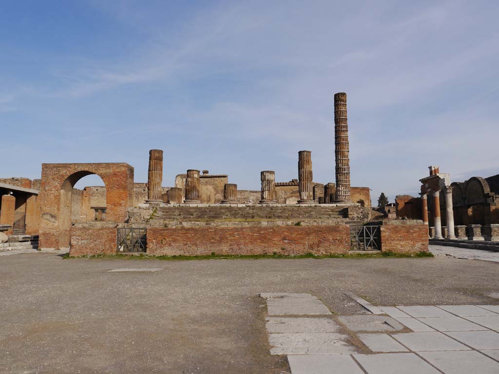 VII.8.1 Pompeii. October 2020. Looking north across the forum towards the temple. Photo courtesy of Klaus Heese.
