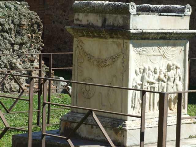VII.9.2 Pompeii. Collection of items excavated, and displayed here before the building of the Antiquarium. Old undated photograph courtesy of Society of Antiquaries, Fox Collection.