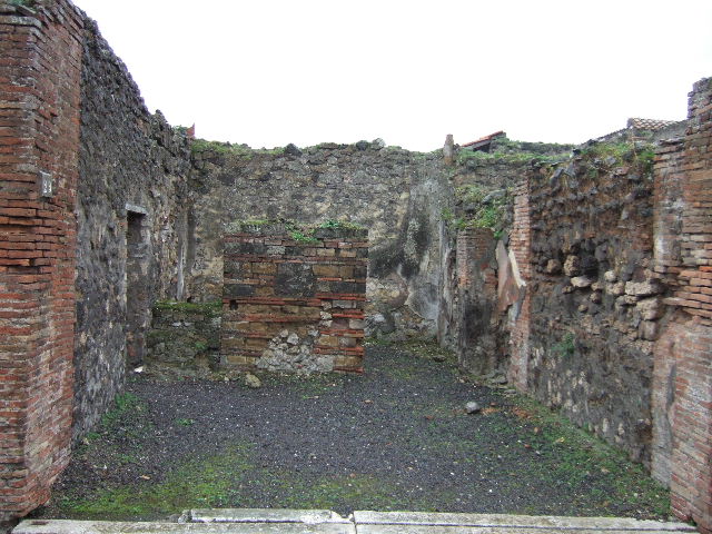 VII.9.29 Pompeii.  March 2009. Remains of stairs to upper floor in south east corner.