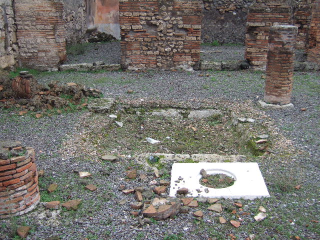 VII.9.38 Pompeii. December 2005. Looking east across light-yard.