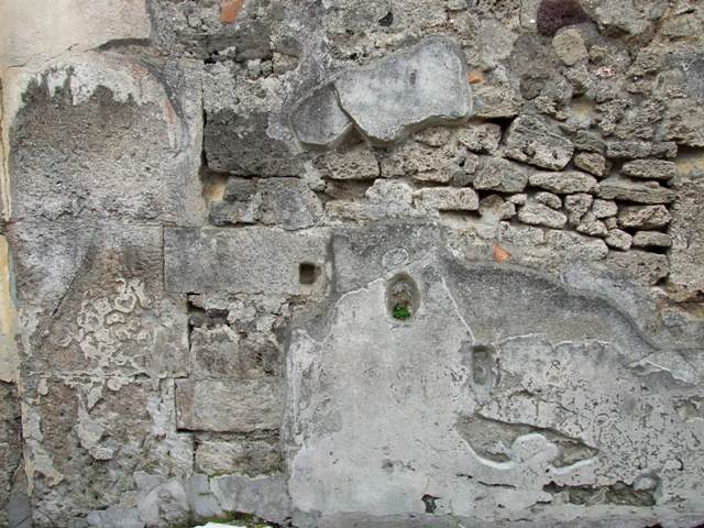 VII.9.47 Pompeii. December 2005. Doorway to room 2, looking east.

