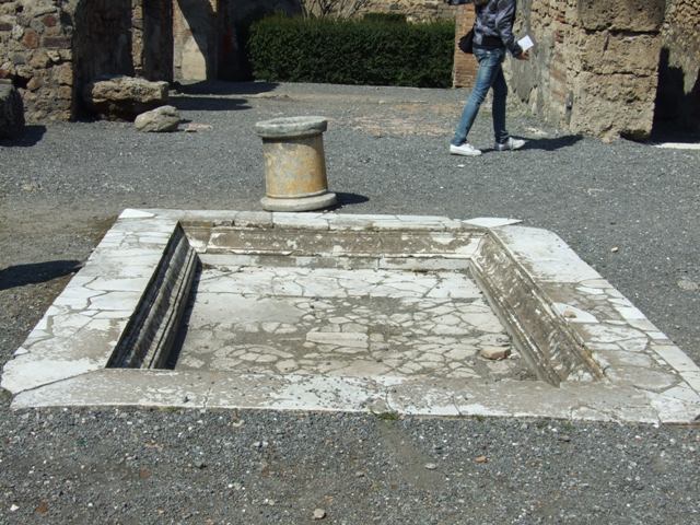 VII.14.9 Pompeii. March 2009. Room 3, west wall and north-west corner of ala.