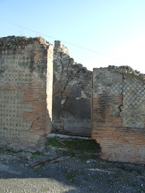 VII.16.15 Pompeii. December 2007. Room 12, detail of mosaic floor in cubiculum.
