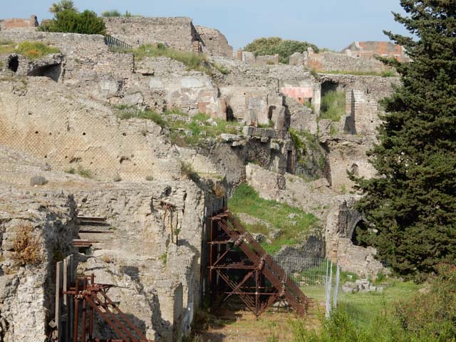 VIII.1.3 Pompeii.  May 2006.  Rear of Temple of Venus and Via Championnet.  