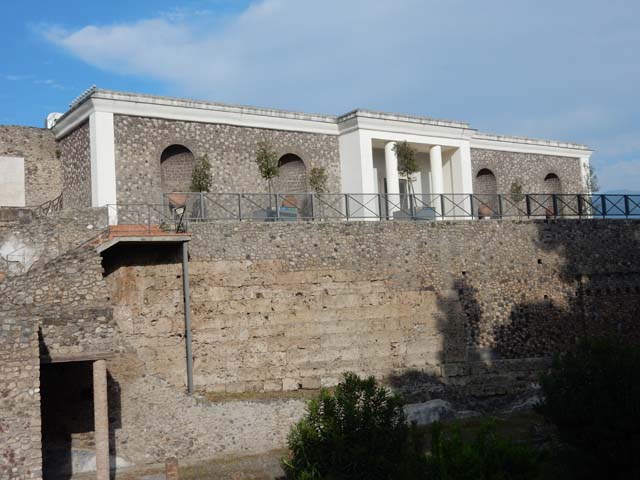 VIII.1.a Pompeii. Villa Imperiale. May 2006. Staircase at west end of portico.