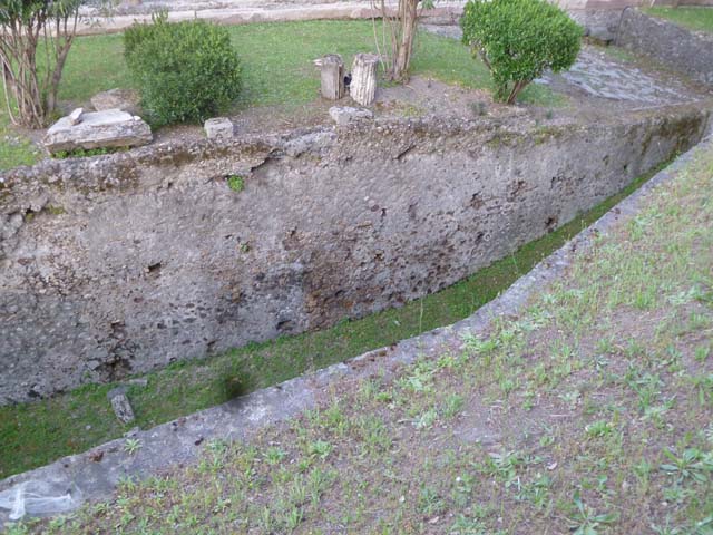 VIII.1.a Pompeii. December 2007. North end of portico and garden.