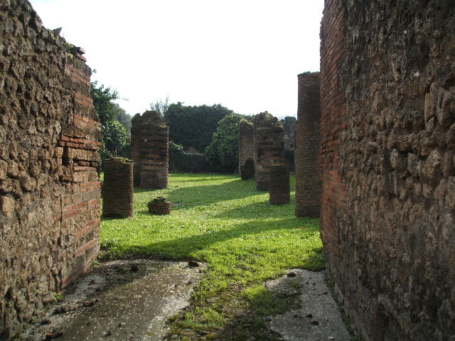 VIII.3.4 Pompeii. March 2009. Doorway to Room 8, Cubiculum.