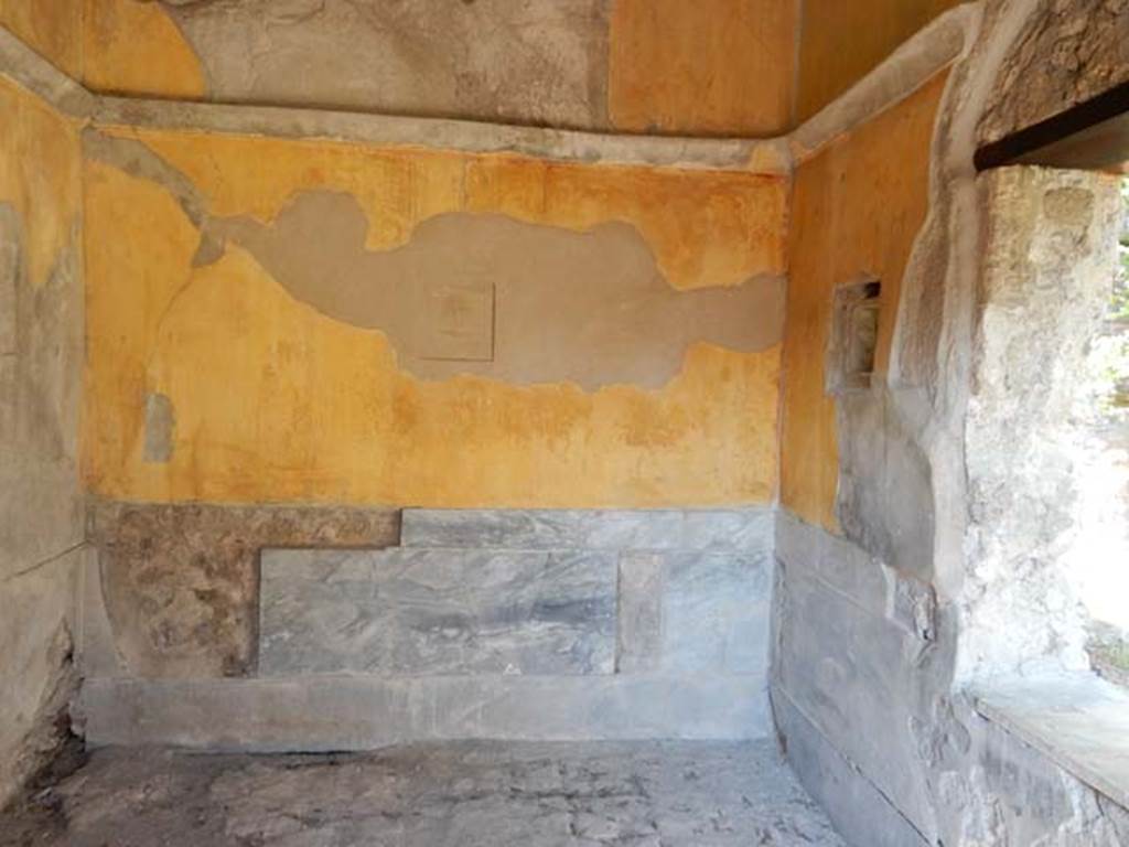VIII.3.14 Pompeii. May 2016. West wall of cubiculum. Photo courtesy of Buzz Ferebee.