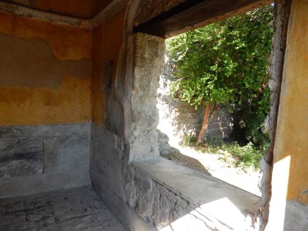 VIII.3.14 Pompeii. May 2016. Window in north wall of cubiculum. Photo courtesy of Buzz Ferebee.

