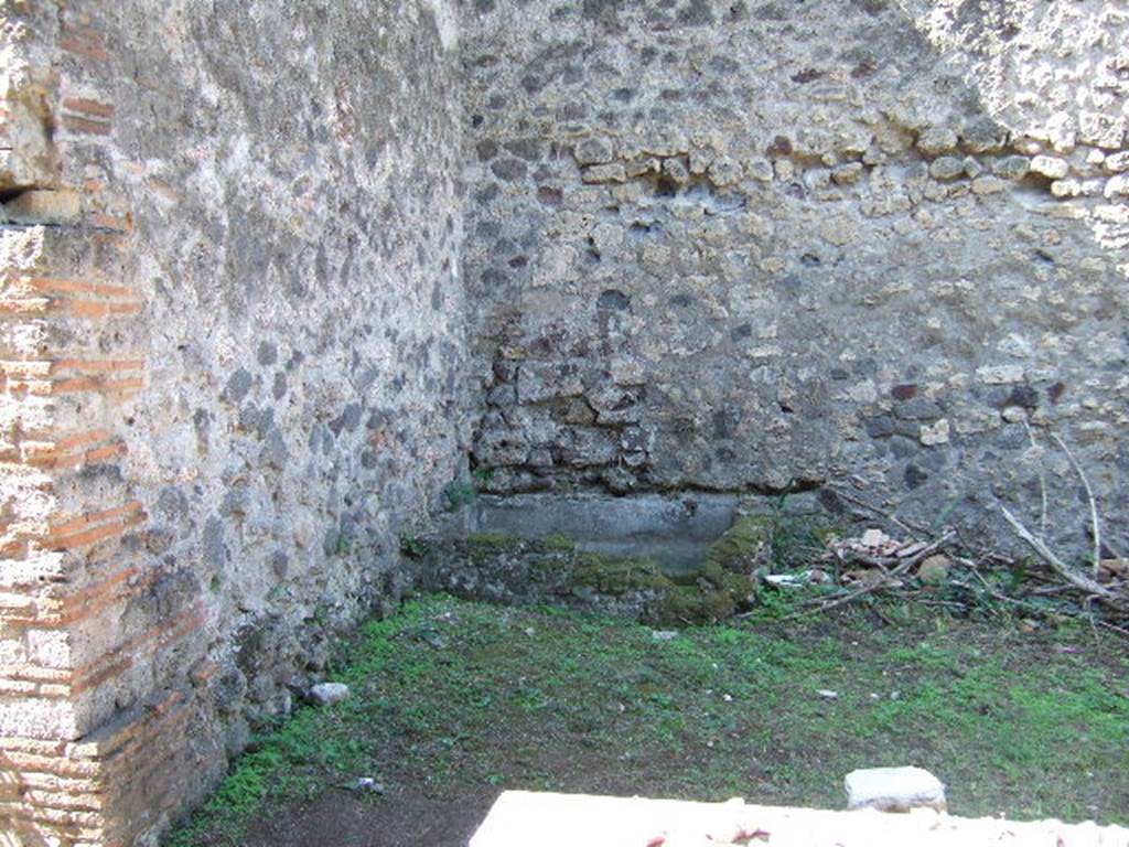 VIII.3.14 Pompeii. September 2005. Water basin in south-west corner of garden, behind projection of neighbouring house